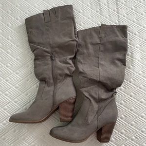 Grayish taupe calf heeled boots, NWOT